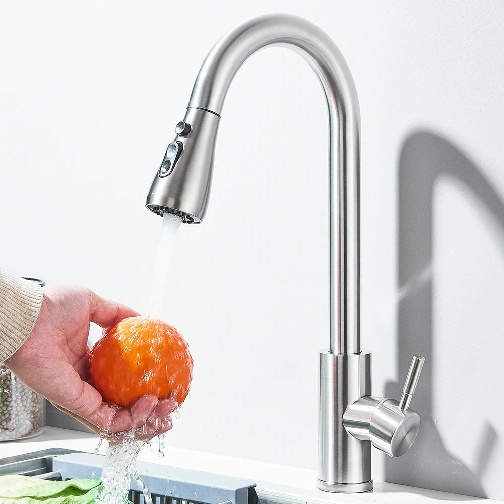 Torneira Monocomando Níquel Escovado com Spray Extensível