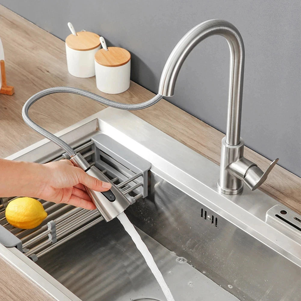 Torneira Monocomando Níquel Escovado com Spray Extensível